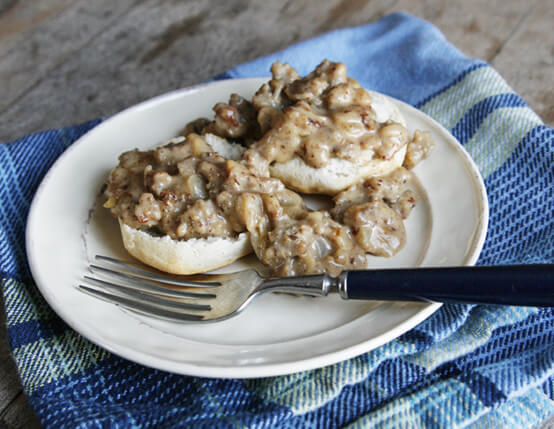 Southern Style Sausage Gravy & Biscuits Recipe